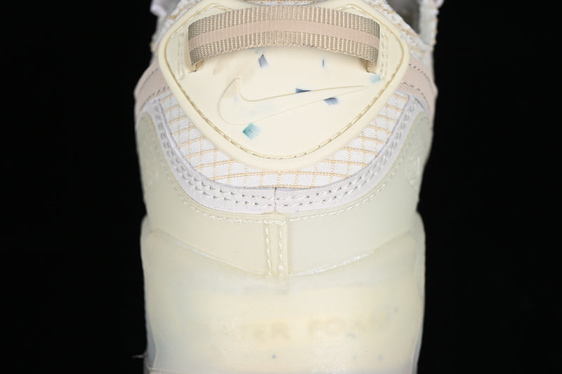 NikeUnisex Air Max 90 AM90 Terrascape - Light Bone