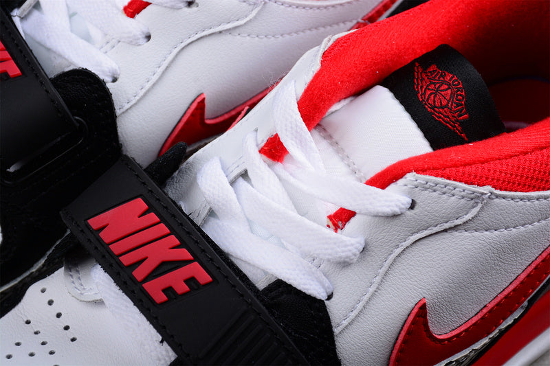 NikeUnisex Air Jordan Legacy 312 Low - Black Toe