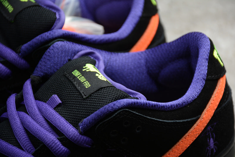 NikeUnisex SBDunk Low - Night of Mischief