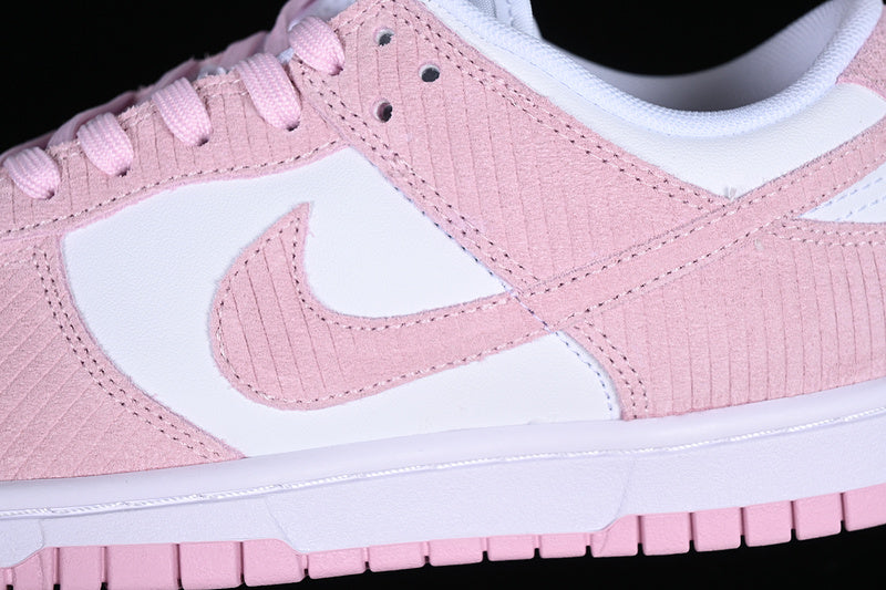 NikeWMNS Dunk Low - Pink Corduroy