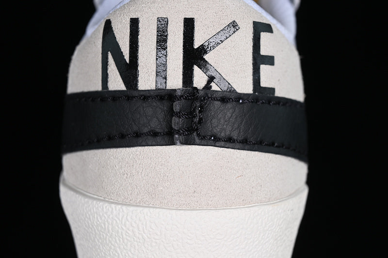 NikeUnisex Blazer Low 77 Jumbo - White/Black Sail