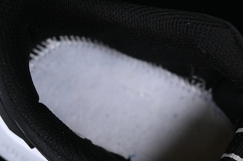 adidasUnisex Alphabounce - Black