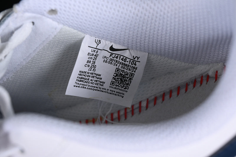 NikeUnisex Air Force 1 - White/Navy