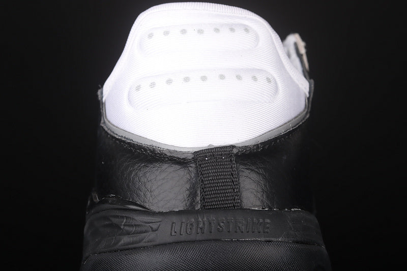 adidasMens Niteball - White/Black