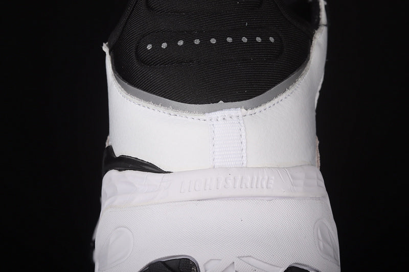adidasUnisex Niteball - Black/White