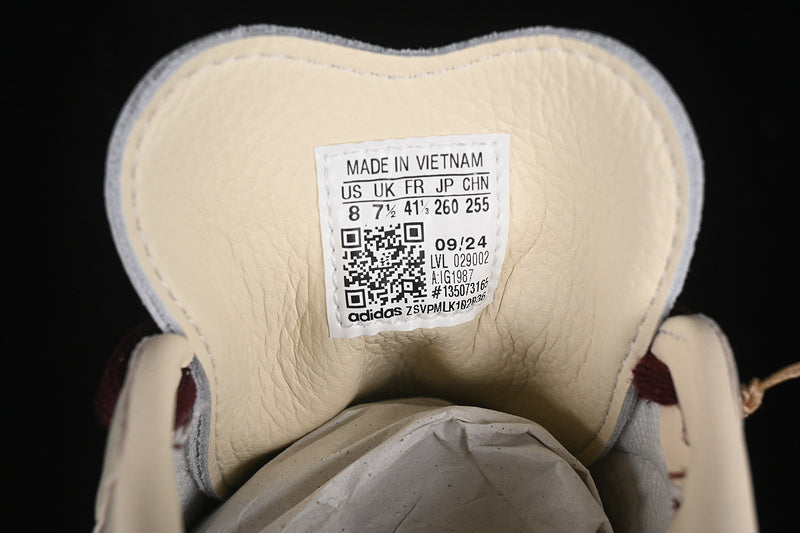 adidasUnisex Samba - Wonder White/Maroon