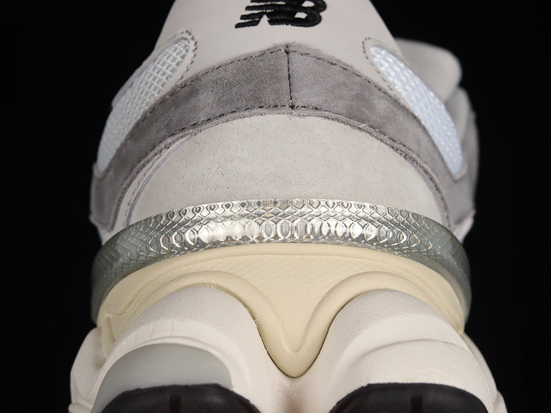 New Balance 9060 - Rain Cloud