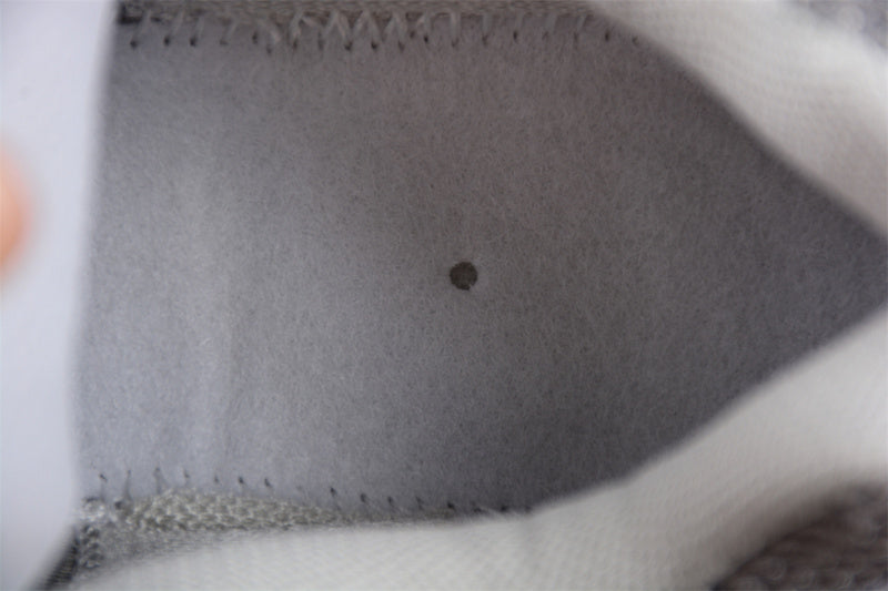 NikeUnisex Air Zoom Vomero 5 - Cobblestone