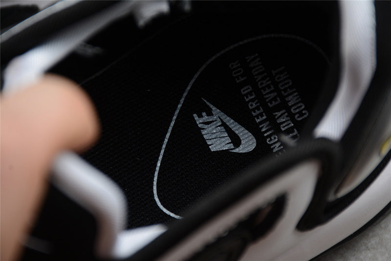 NikeUnisex  Zoom 2K - White/Black