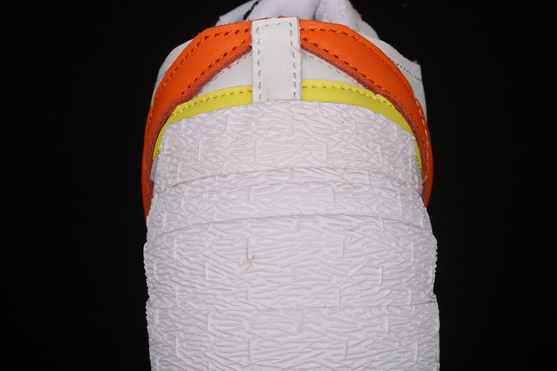 NikeUnisex Blazer Low x Sacai - Magma Orange
