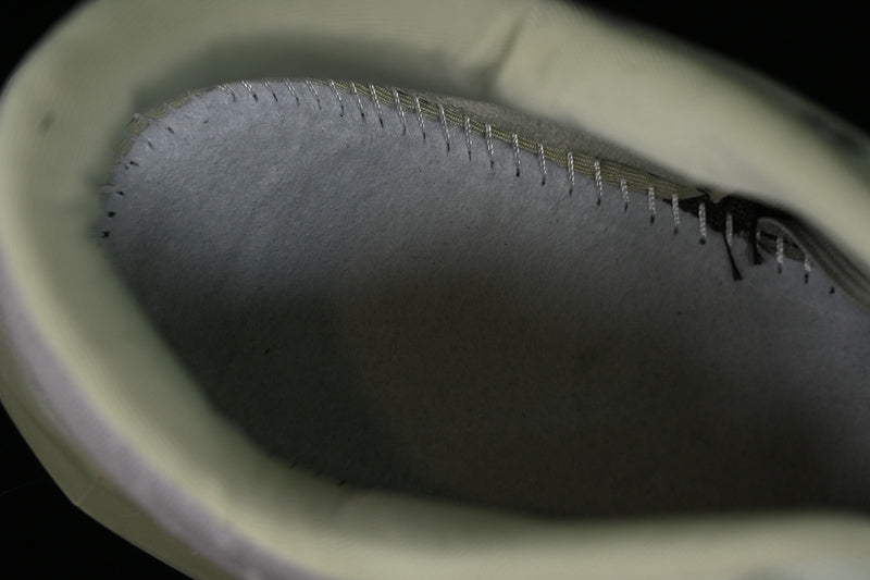 New Balance Fuelcell Elite V4 - Rebel