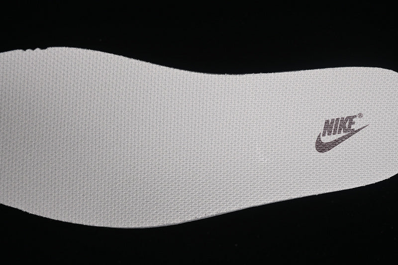 NikeUnisex V2k Run Light - Orewood Brown