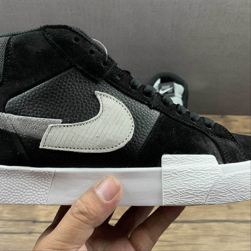 NikeSB Zoom Blazer Mid Premium - Mosaic Black