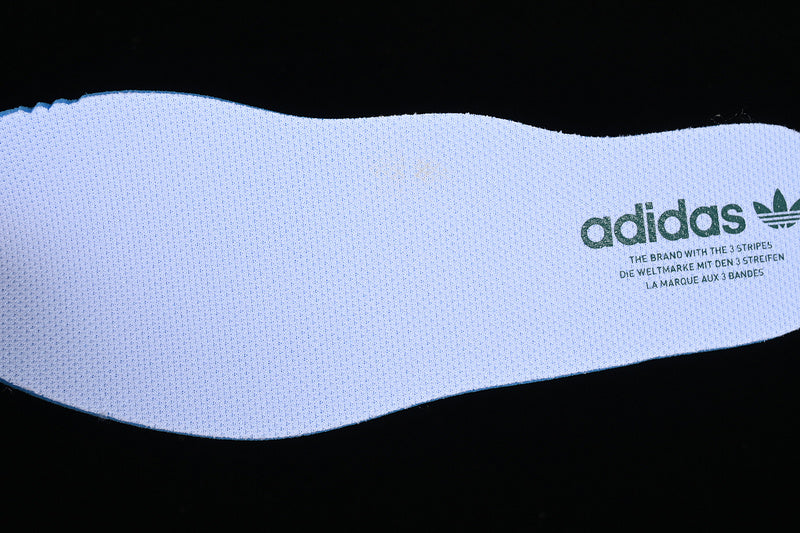 adidasOriginals Jeans - White