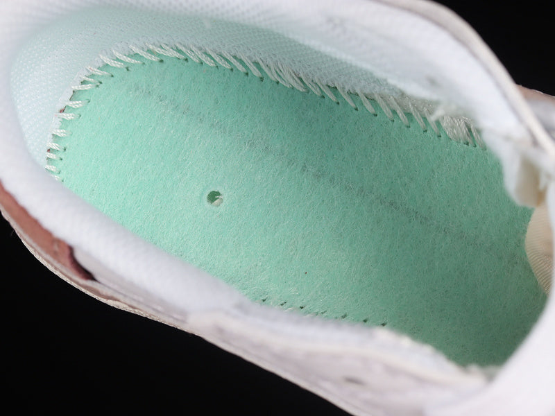 NikeWMNS Blazer Low Jumbo - White/Pink