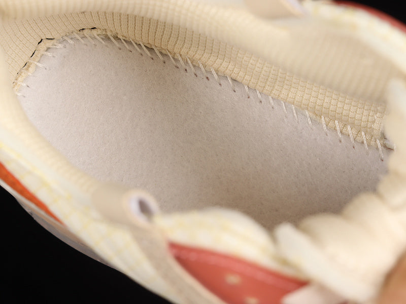 NikeUnisex Air Max 90 AM90 Terrascape - Fuel Orange