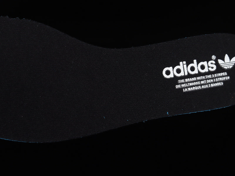 adidasUnisex Samba - Black