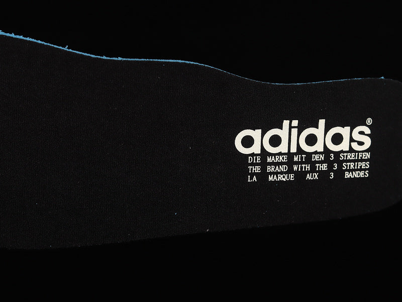 adidasUnisex Adimatic - Core Black/Crystal White