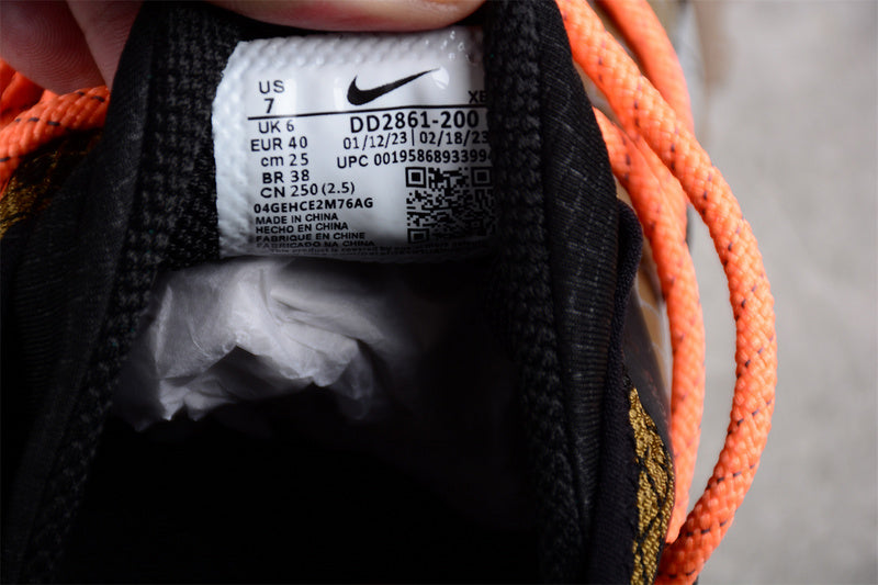 NikeUnisex ACG Mountain Fly Low Gore-Tex SE - Hazel Rush