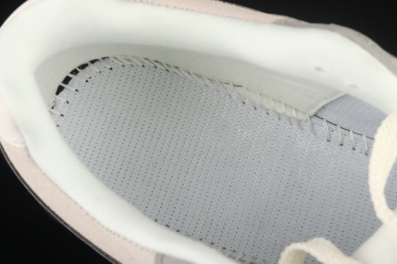 New Balance 2002r - Basement