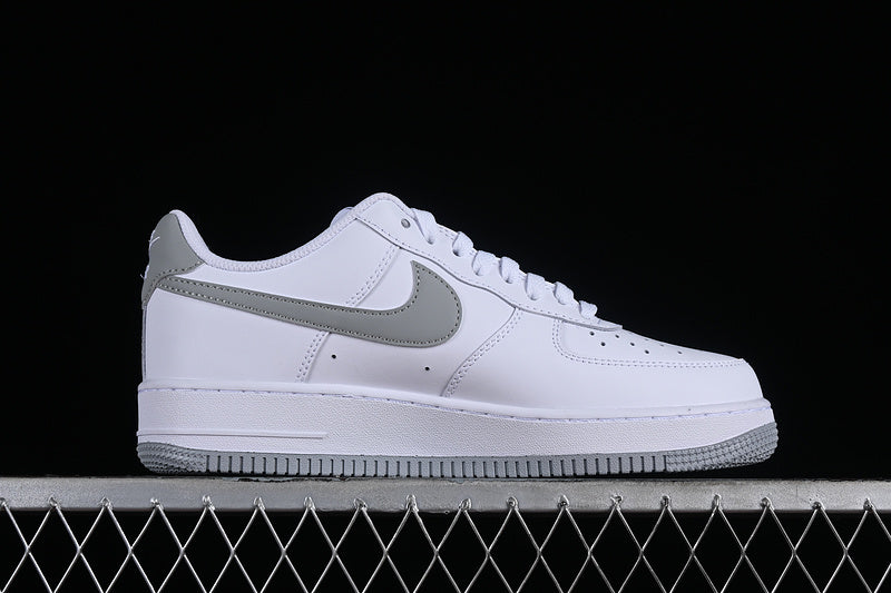 NikeMens Air Force 1 AF1 Low - Smoke Grey