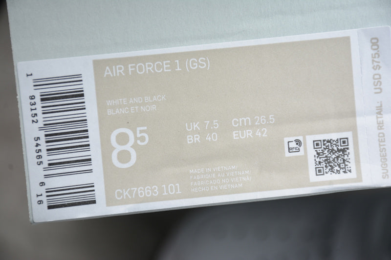 NikeUnisex Air Force 1 AF1 Low - Black Midsole