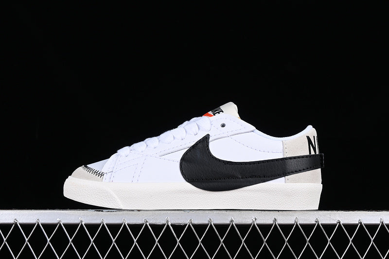 NikeUnisex Blazer Low 77 Jumbo - White/Black Sail