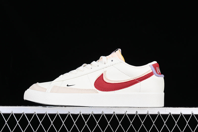 NikeUnisex Blazer Low 1972 - GYM RED
