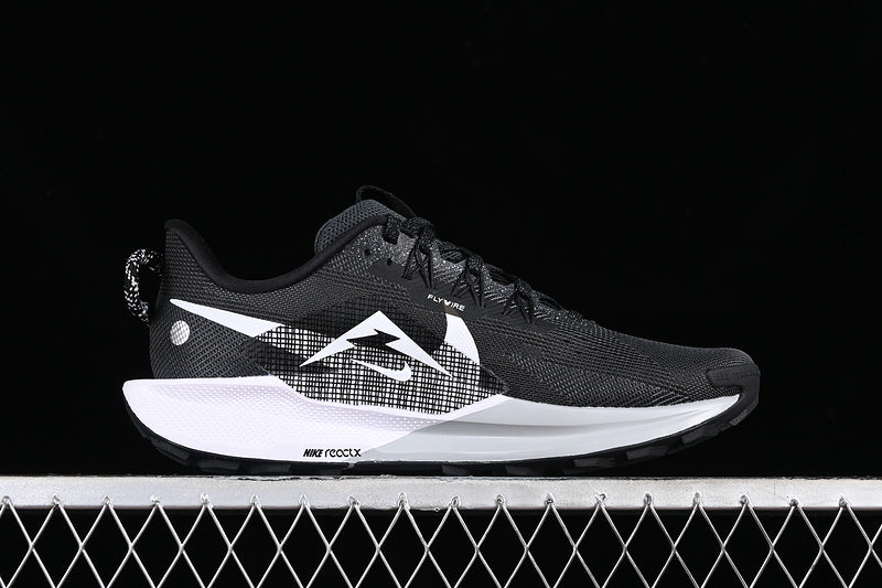 NikeUnisex React Pegasus Trail 5 - Wolf Grey/White