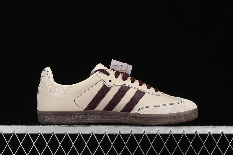 adidasUnisex Samba - Wonder White/Maroon