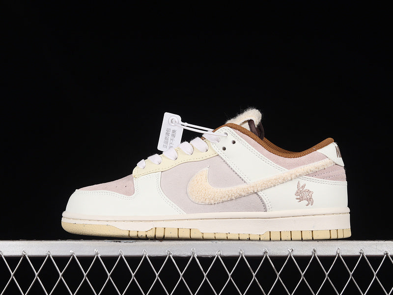 NikeUnisex Dunk Low - Year of The Rabbit