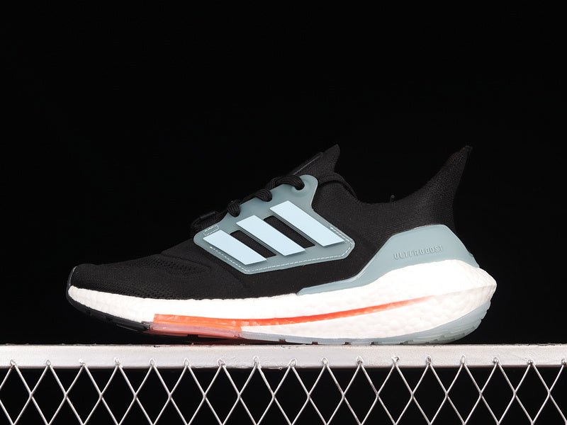 adidasMens UltraBoost 22 - Magic Grey