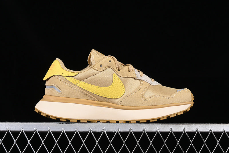 NikeUnisex Phoenix x Sacai Vapor Waffle - Yellow/Gold