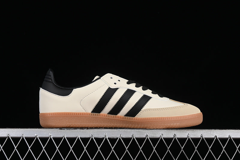 adidasUnisex Samba - Cream White