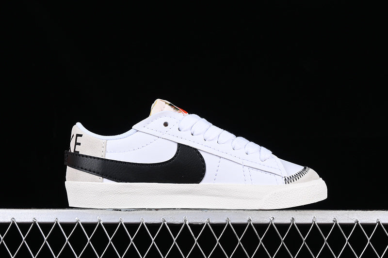 NikeUnisex Blazer Low 77 Jumbo - White/Black Sail