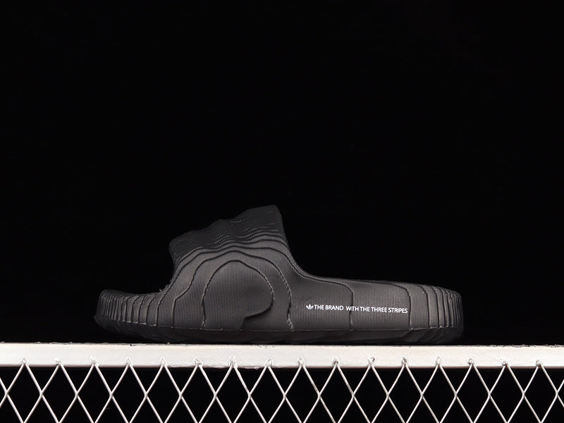 adidasUnisex Adilette 22 - Carbon Slides