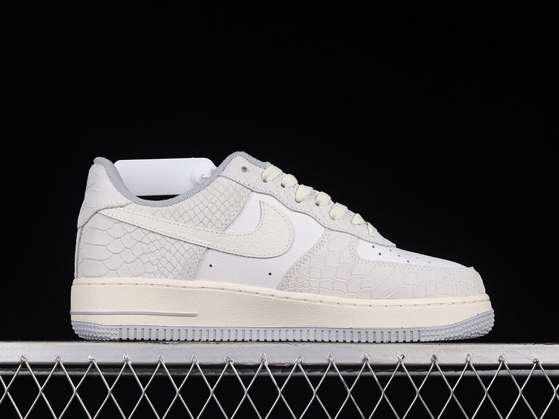 NikeUnisex Air Force 1 AF1 - White Python