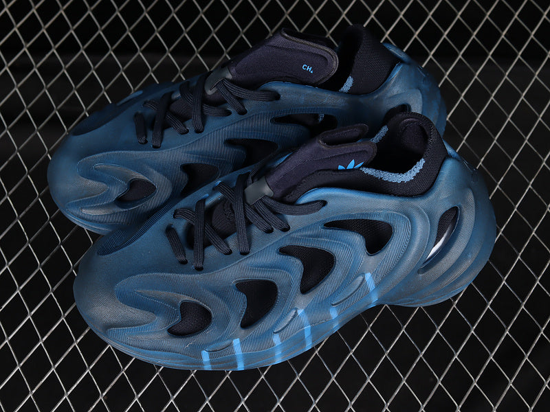 adidasMens adiFOM Q - Cosmic Way