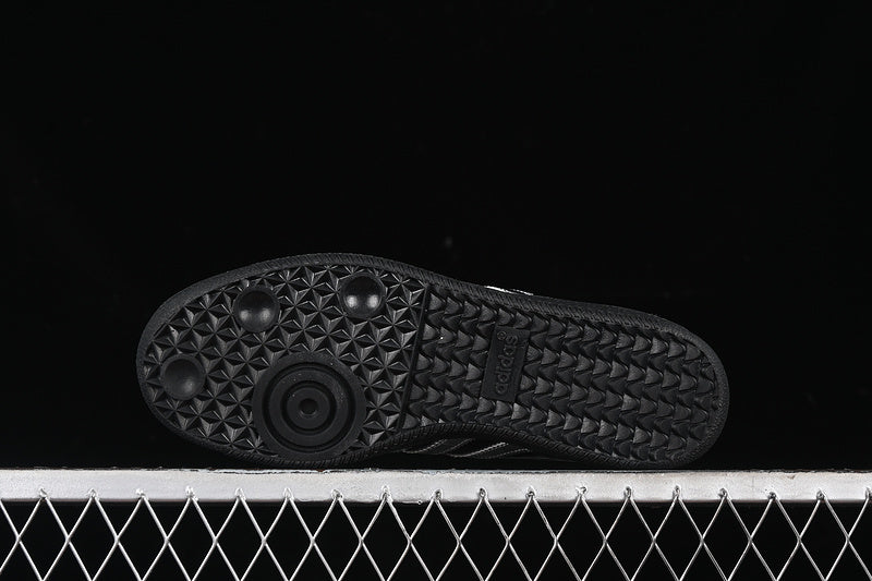 atmos x adidasUnisex Samba Tuxedo - Black