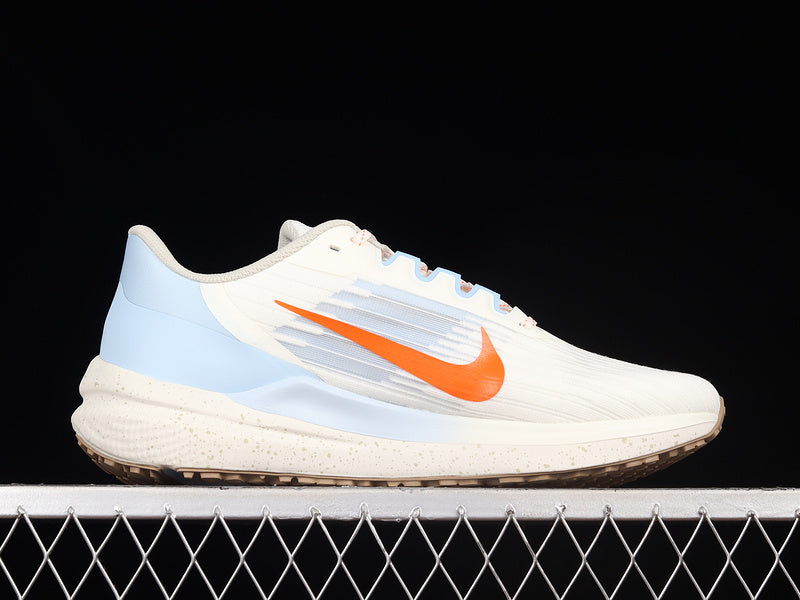 NikeMens Air Zoom Winflo V9 - Orange