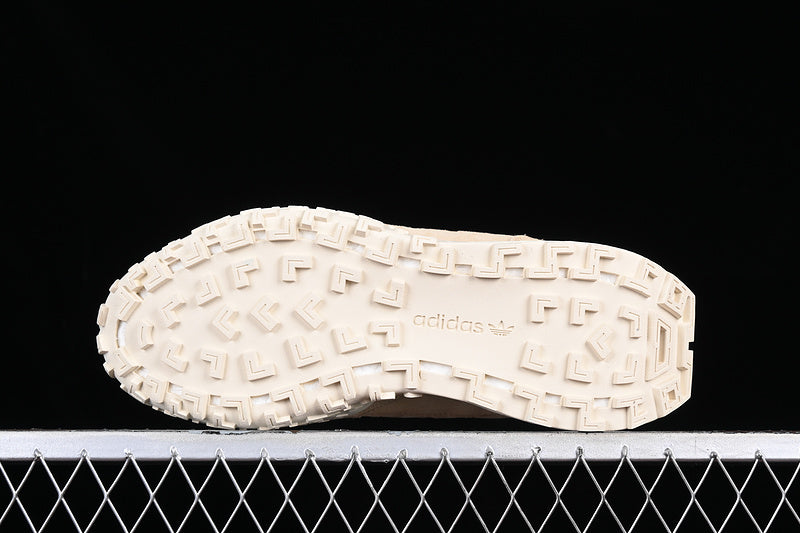 adidasUnisex Retropy E5 W.R.P. - Magic Beige