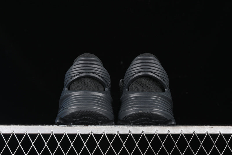 HokaUnisex Challenger ATR 7 - Triple Black