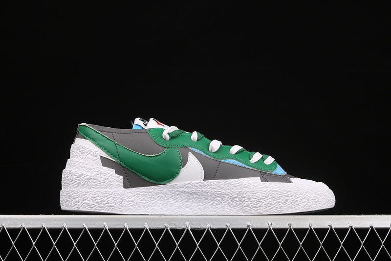 NikeMens Blazer Low Sacai - Medium Grey