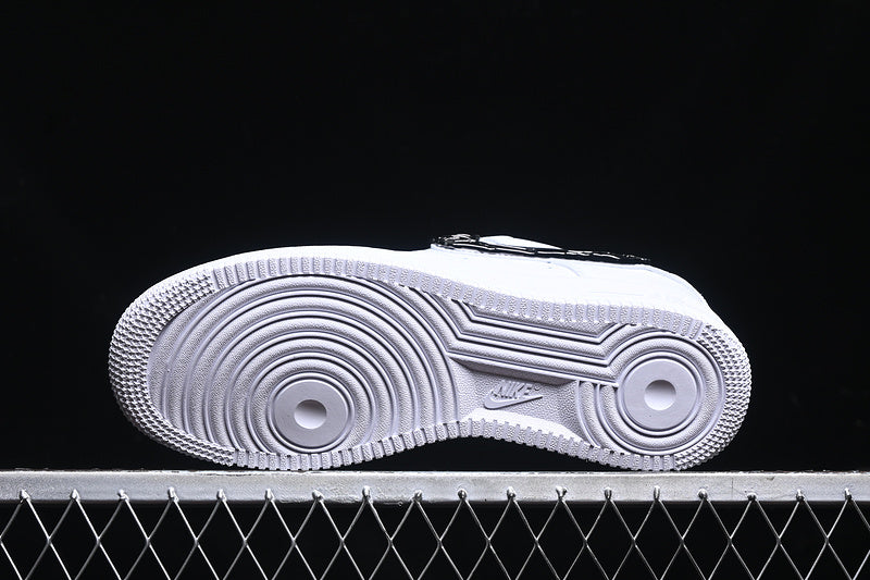 NikeUnisex Air Force 1 AF1 Low - Liquid Metal Swoosh