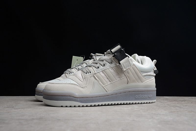 adidasWMNS Bad Bunny - Grey