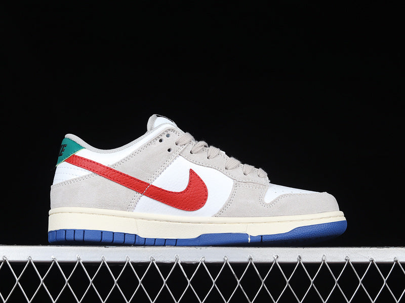 NikeSB Dunk Low Light - Iron Ore Red