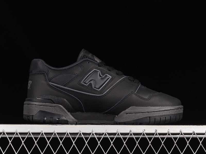 New Balance 550 - Triple Black