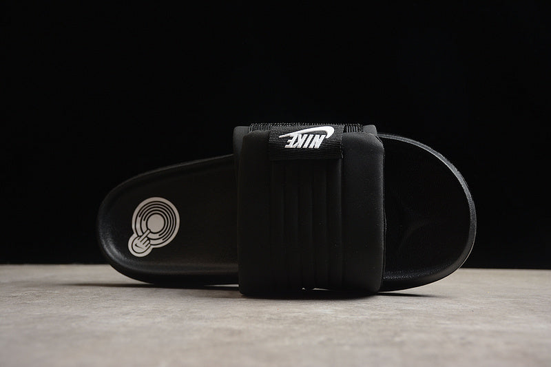 NikeUnisex Offcourt Adjust Slides - Black