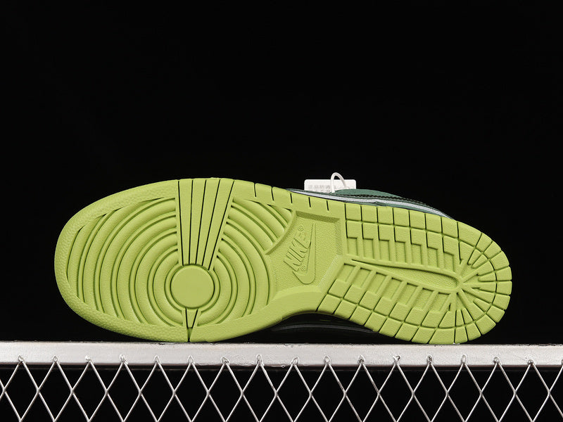 NikeMens sb dunk low pro - GREEN LOBSTER