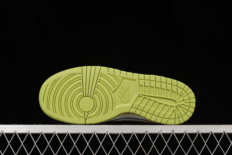 NikeUnisex  Dunk Low - Vivid Green